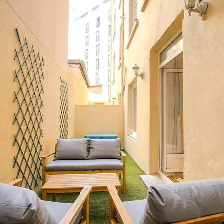 Avec Terrasse - Proche Berges Du Rhone Apartment *
