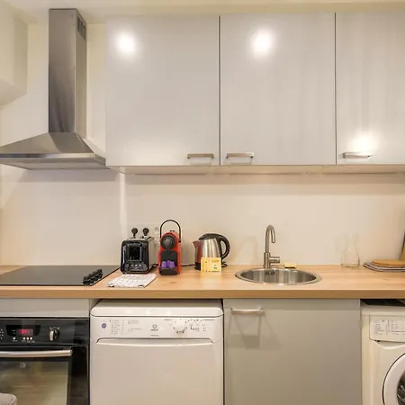 Apartment Avec Terrasse - Proche Berges Du Rhone *